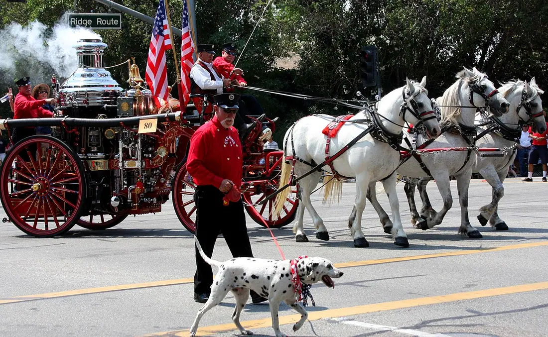 Lake Forest, CA 

July 4th ParadeOld Fire Engine